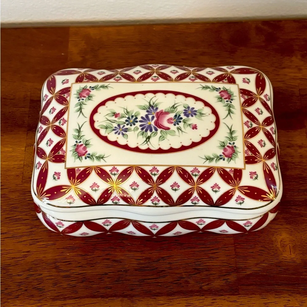 Porcelain Keepsake Box